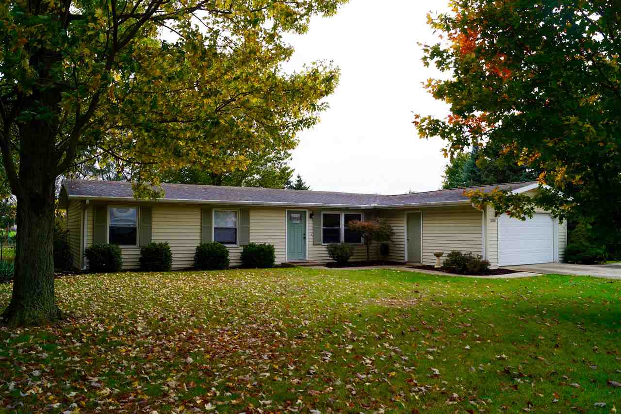 2118 South Packerton Road Warsaw, IN 46580 - Photo 2 of 15 Gallery Image 2