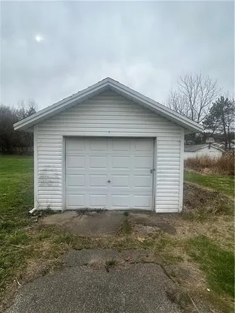 a front view of house with yard