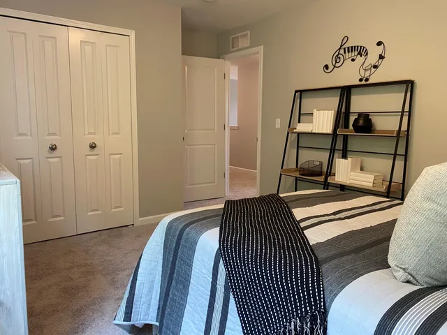 $323,999 | 1027 Rebecca Street, Unit 14, Marshall, MI 49068