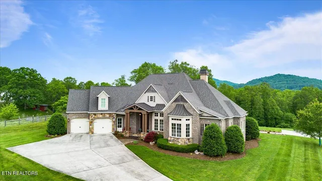 $929,000 | 757 Indian Mountain Road, Jellico, TN 37762