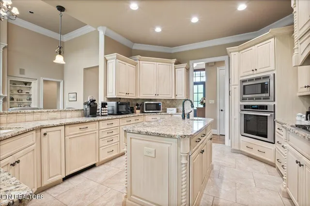 $929,000 | 757 Indian Mountain Road, Jellico, TN 37762