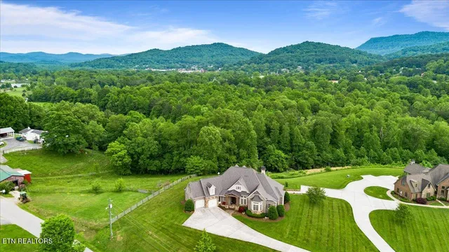 $929,000 | 757 Indian Mountain Road, Jellico, TN 37762