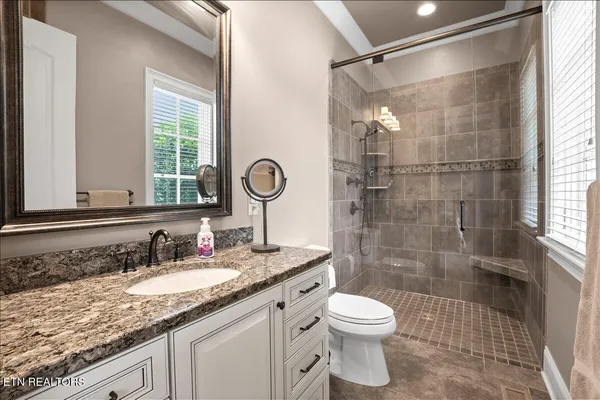 $929,000 | 757 Indian Mountain Road, Jellico, TN 37762