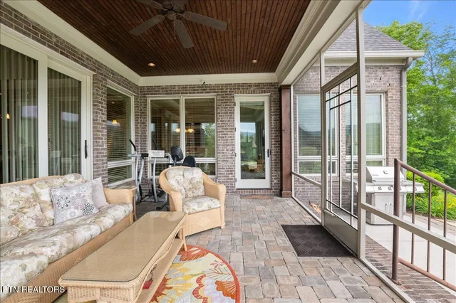 $929,000 | 757 Indian Mountain Road, Jellico, TN 37762