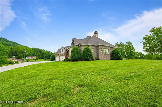 $929,000 | 757 Indian Mountain Road, Jellico, TN 37762