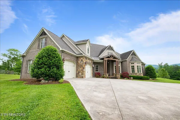 $929,000 | 757 Indian Mountain Road, Jellico, TN 37762