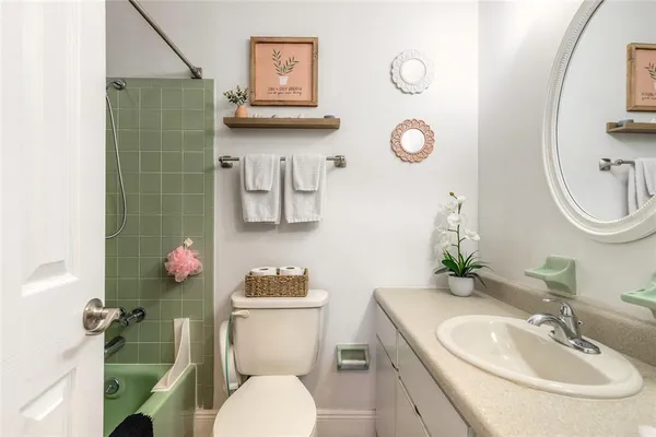 $290,000 | 220 Leisure Circle, Port Orange, FL 32127