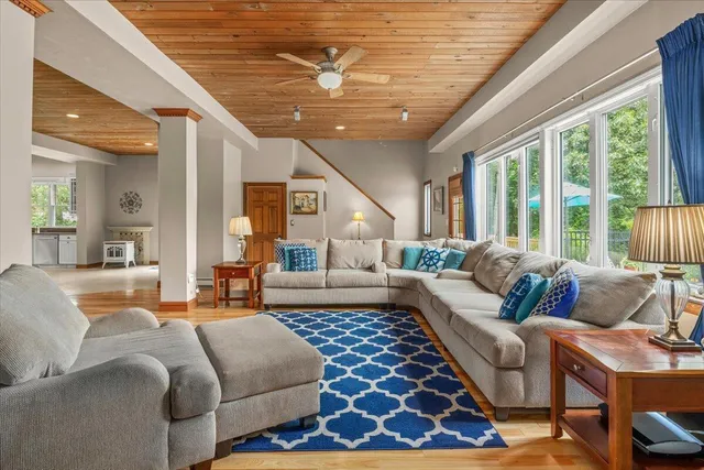 $870,000 | 3 Wolf Road, Buzzards Bay, MA 02532