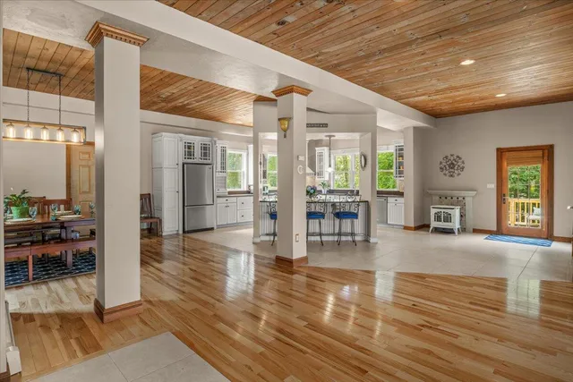 $870,000 | 3 Wolf Road, Buzzards Bay, MA 02532