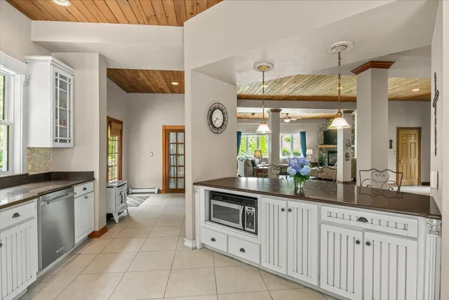 $870,000 | 3 Wolf Road, Buzzards Bay, MA 02532