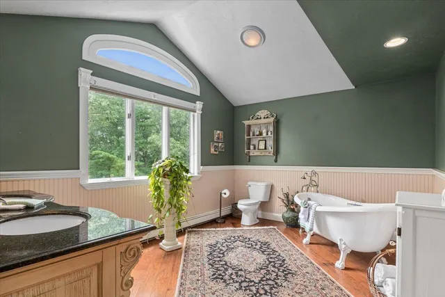 $870,000 | 3 Wolf Road, Buzzards Bay, MA 02532