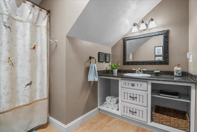 $870,000 | 3 Wolf Road, Buzzards Bay, MA 02532