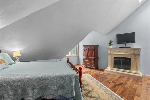 $870,000 | 3 Wolf Road, Buzzards Bay, MA 02532