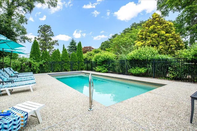 $870,000 | 3 Wolf Road, Buzzards Bay, MA 02532