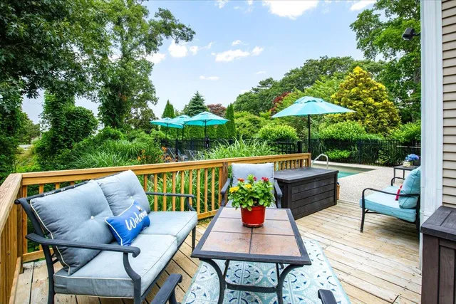 $870,000 | 3 Wolf Road, Buzzards Bay, MA 02532