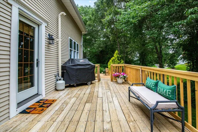 $870,000 | 3 Wolf Road, Buzzards Bay, MA 02532