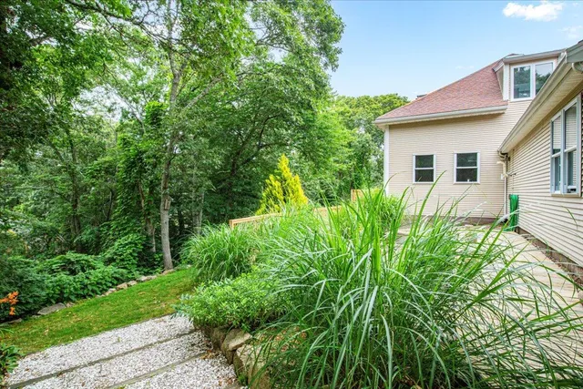 $870,000 | 3 Wolf Road, Buzzards Bay, MA 02532