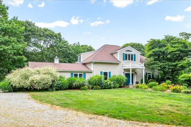 $870,000 | 3 Wolf Road, Buzzards Bay, MA 02532