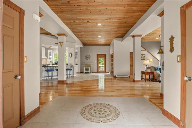 $870,000 | 3 Wolf Road, Buzzards Bay, MA 02532