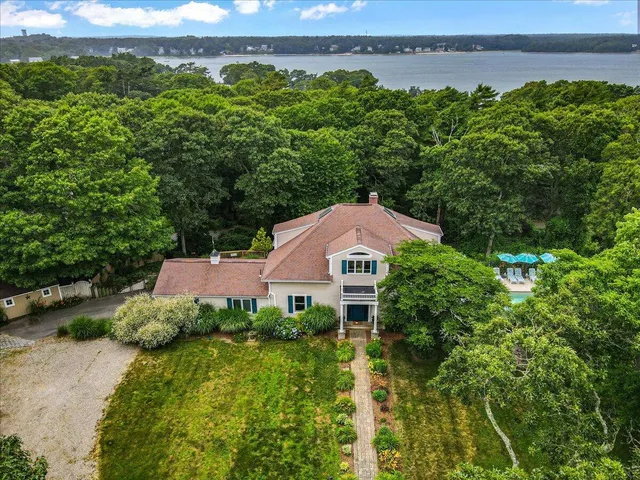 $870,000 | 3 Wolf Road, Buzzards Bay, MA 02532