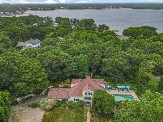 $870,000 | 3 Wolf Road, Buzzards Bay, MA 02532
