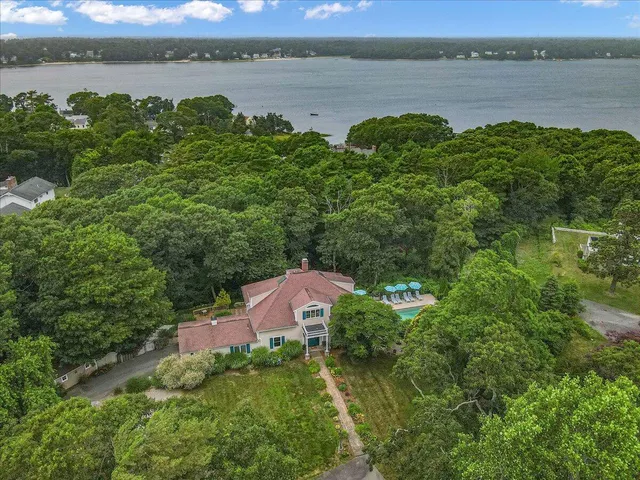 $870,000 | 3 Wolf Road, Buzzards Bay, MA 02532