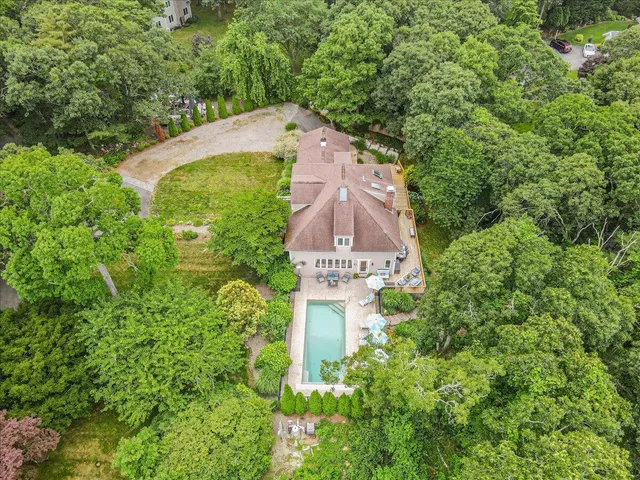 $870,000 | 3 Wolf Road, Buzzards Bay, MA 02532