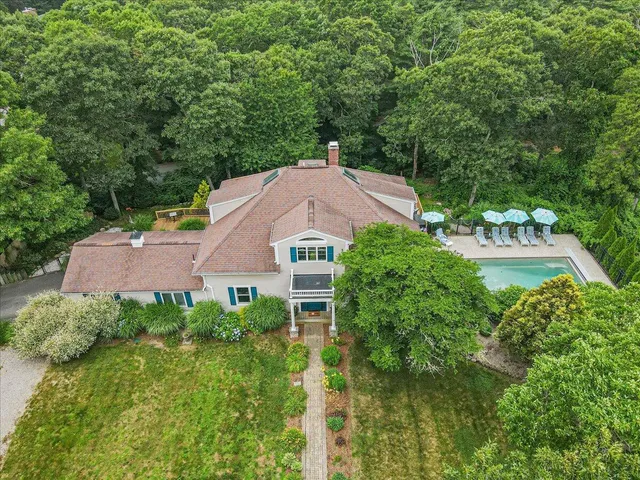 $870,000 | 3 Wolf Road, Buzzards Bay, MA 02532