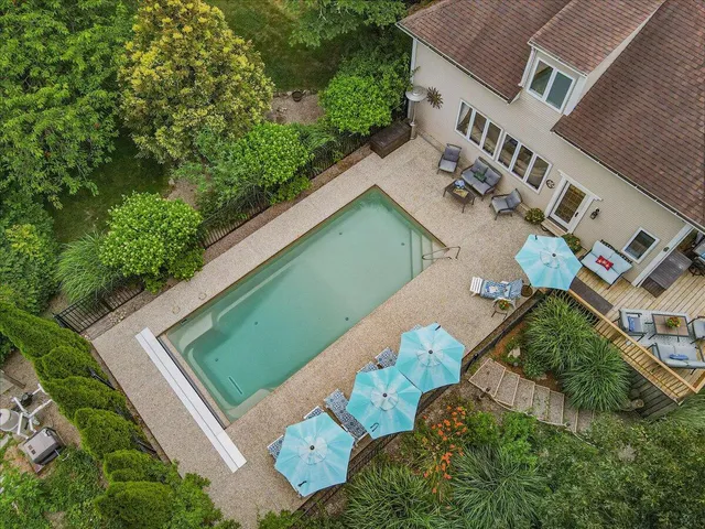 $870,000 | 3 Wolf Road, Buzzards Bay, MA 02532