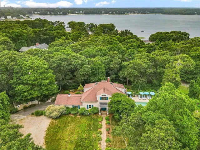 $870,000 | 3 Wolf Road, Buzzards Bay, MA 02532