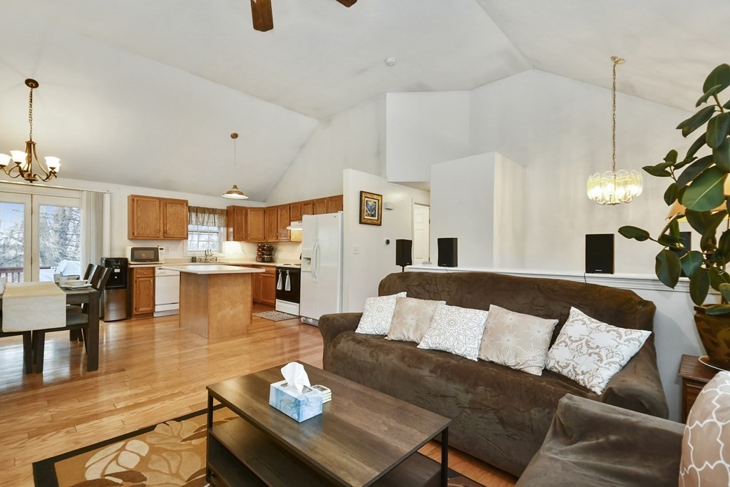 4 Atlas Street Worcester, MA 01604 - Photo 11 of 32 Gallery Image 11