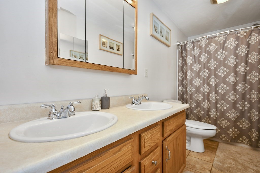 4 Atlas Street Worcester, MA 01604 - Photo 20 of 32 Gallery Image 20