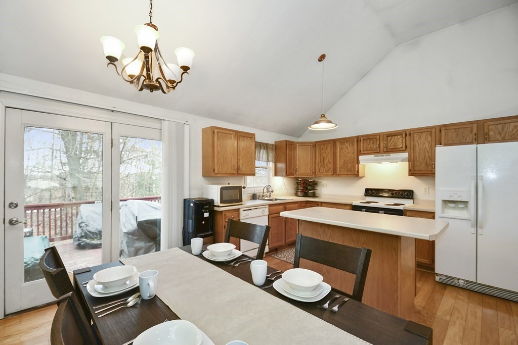 4 Atlas Street Worcester, MA 01604 - Photo 7 of 32 Gallery Image 7