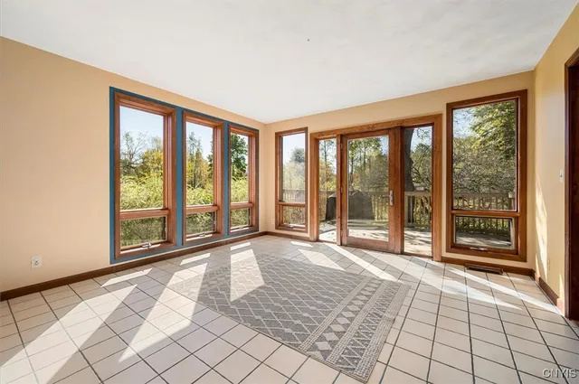 $359,900 | 7629 Creek Farm Lane, Trenton, NY 13354