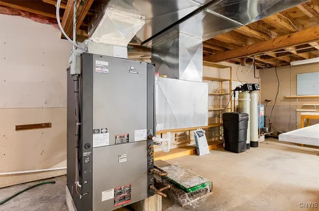 $359,900 | 7629 Creek Farm Lane, Trenton, NY 13354