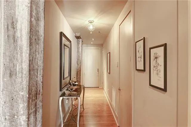 $5,000 | 840 Tchoupitoulas Street, Unit 201, New Orleans, LA 70130