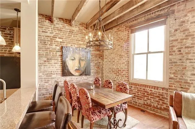 $5,000 | 840 Tchoupitoulas Street, Unit 201, New Orleans, LA 70130