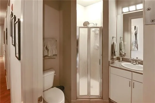 $5,000 | 840 Tchoupitoulas Street, Unit 201, New Orleans, LA 70130