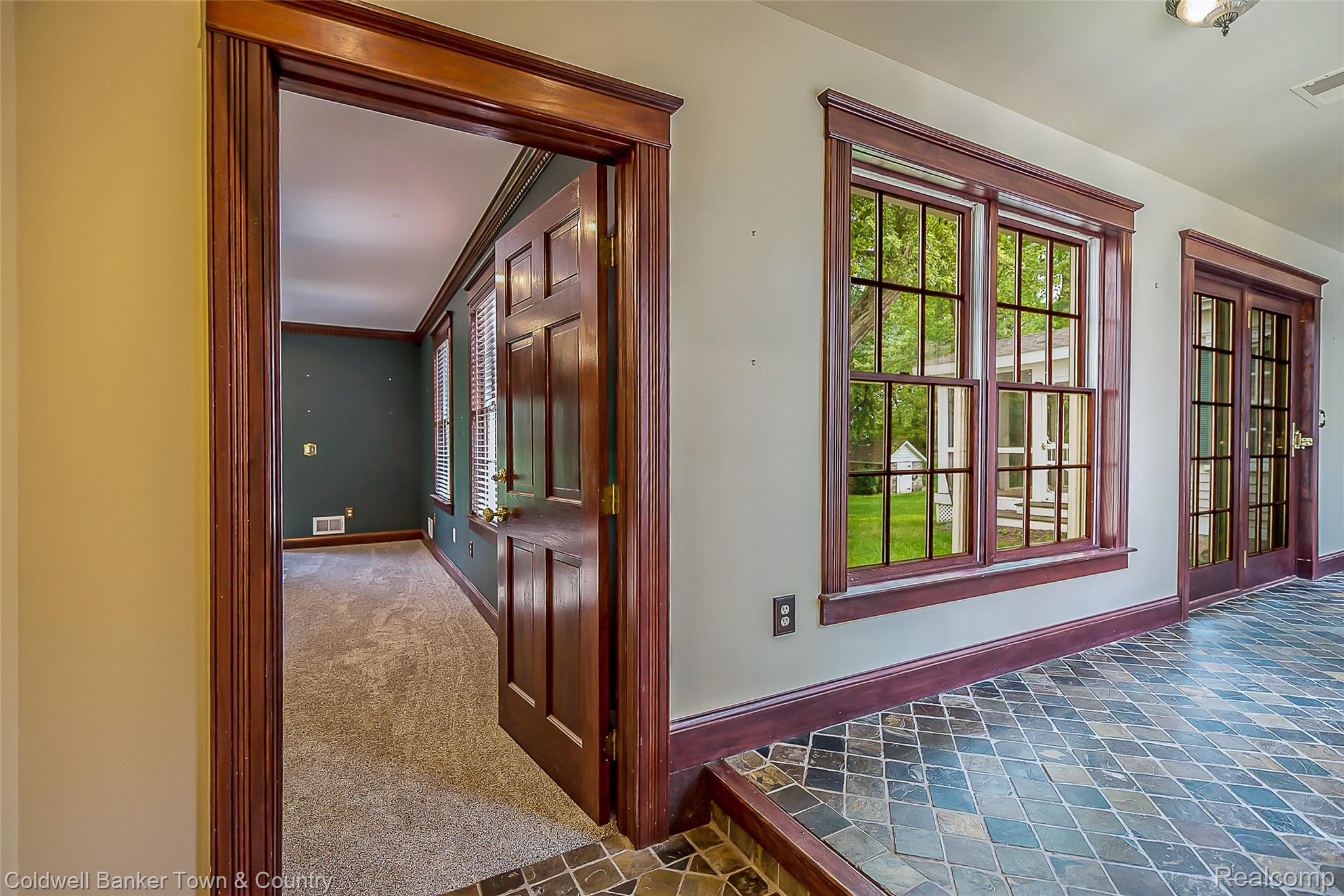 10196 Faussett Road Fenton, MI 48430 - Photo 33 of 75 DSC_4479-2.jpg