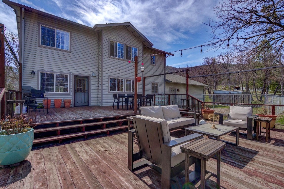 5518 Schulmeyer Gulch Road Yreka, CA 96097 - Photo 17 of 21 Gallery Image 17