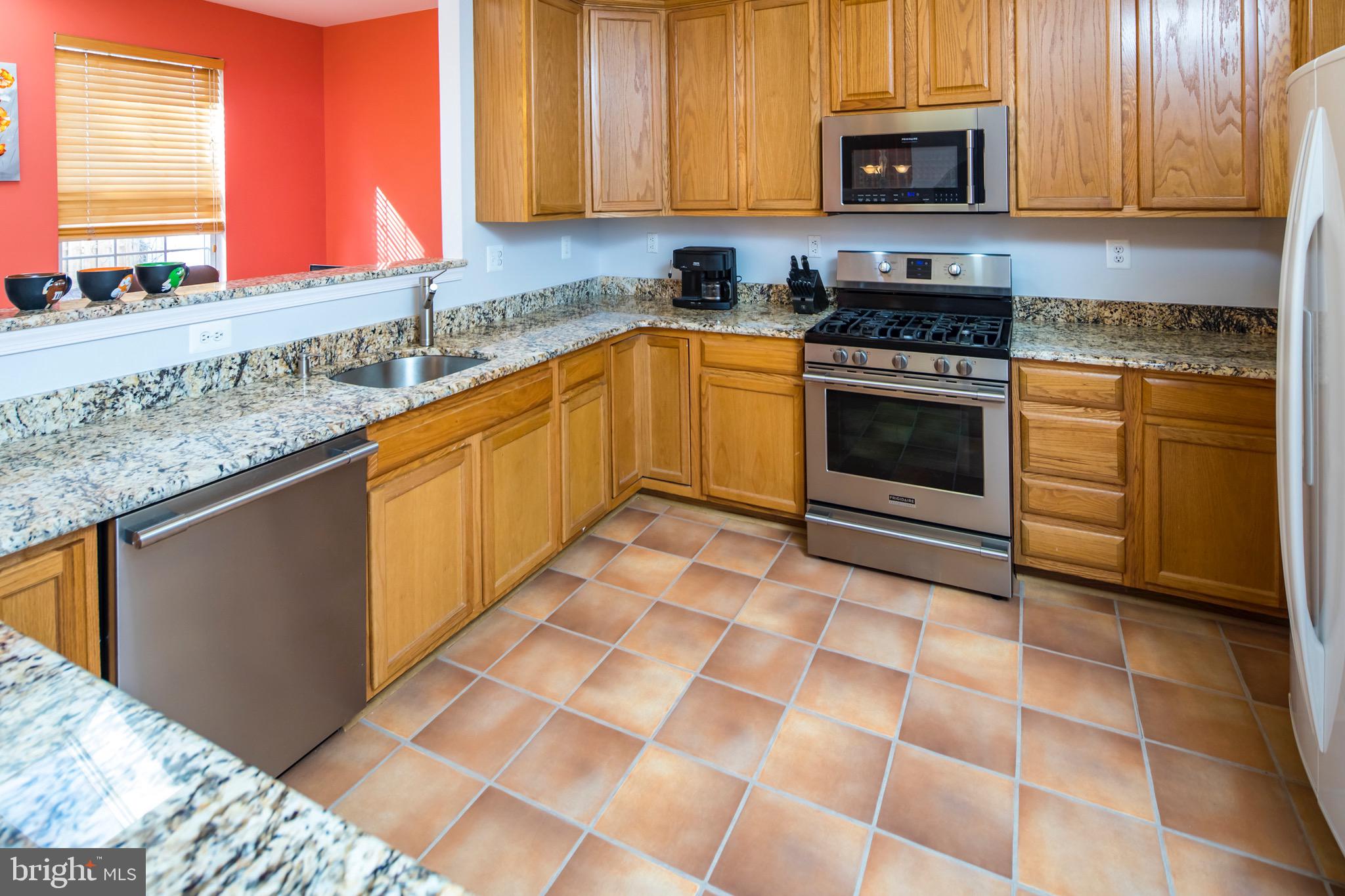 8 Wendover Road Hightstown, NJ 08520 - Photo 11 of 38 Gallery Image 11