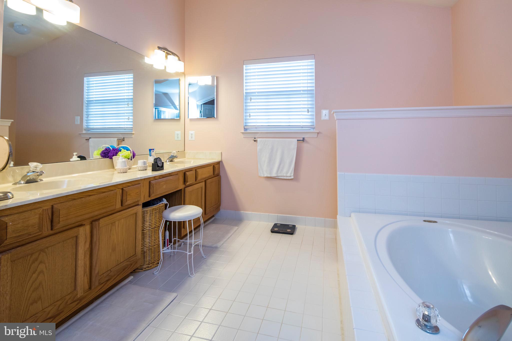 8 Wendover Road Hightstown, NJ 08520 - Photo 22 of 38 Gallery Image 22