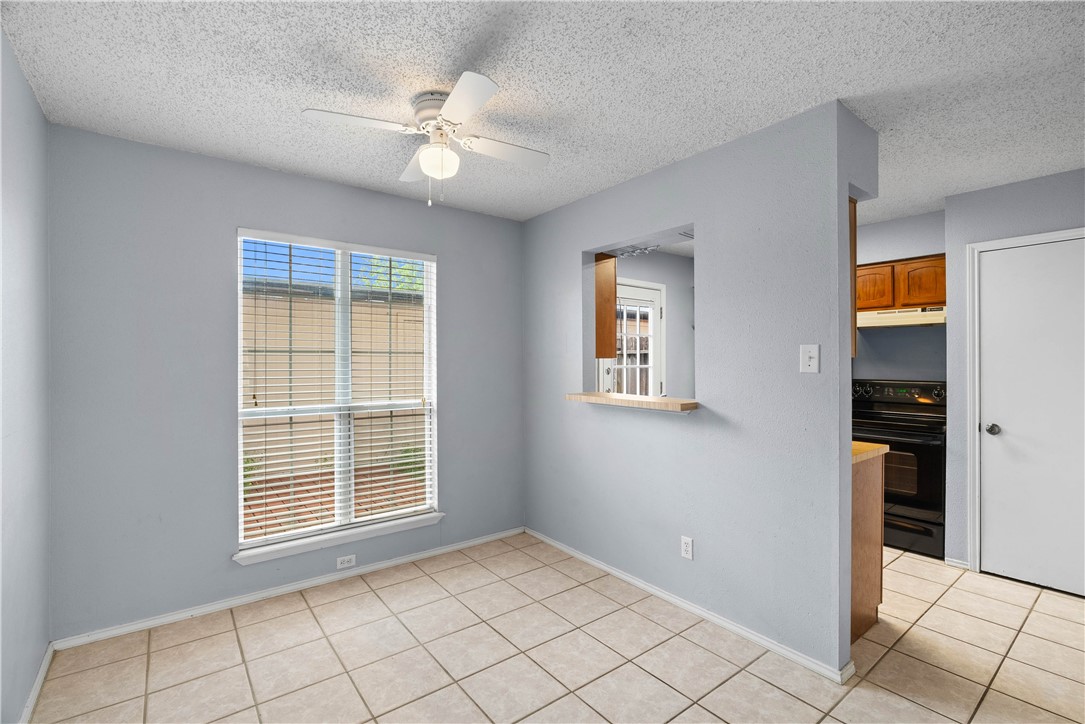 6702 Everhart Road, Unit W105 Corpus Christi, TX 78413 - Photo 5 of 16