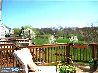 77 Chapel Hill Road Mount Laurel, NJ 08054 - Photo 1 of 12