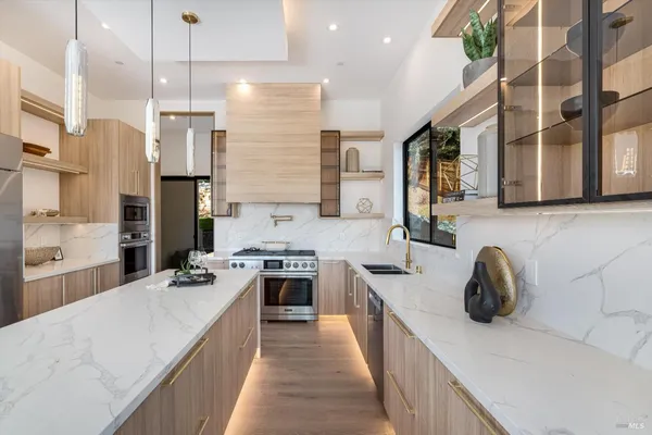 $3,699,995 | 1580 Clear Ridge Drive, Healdsburg, CA 95448