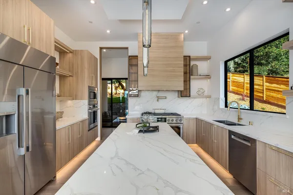 $3,699,995 | 1580 Clear Ridge Drive, Healdsburg, CA 95448