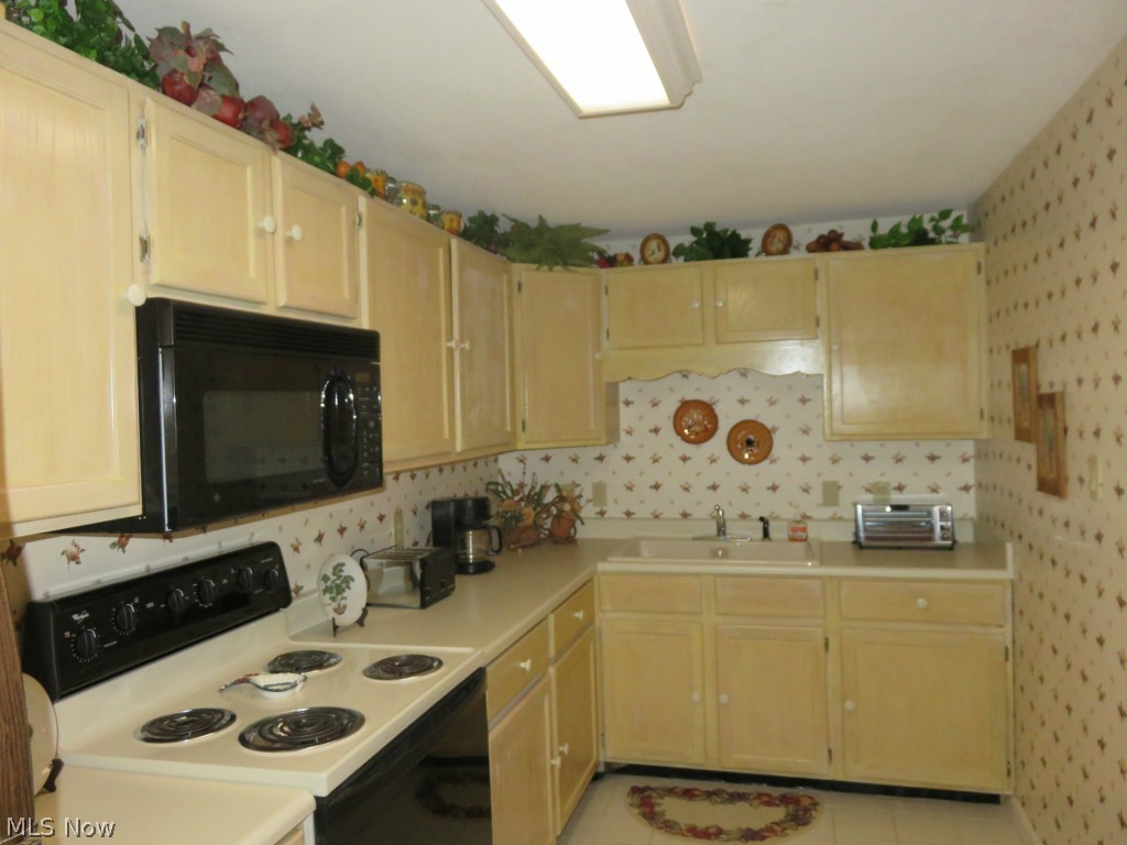 2522 Charing Cross Road Northwest Canton, OH 44708 - Photo 16 of 24 Gallery Image 16