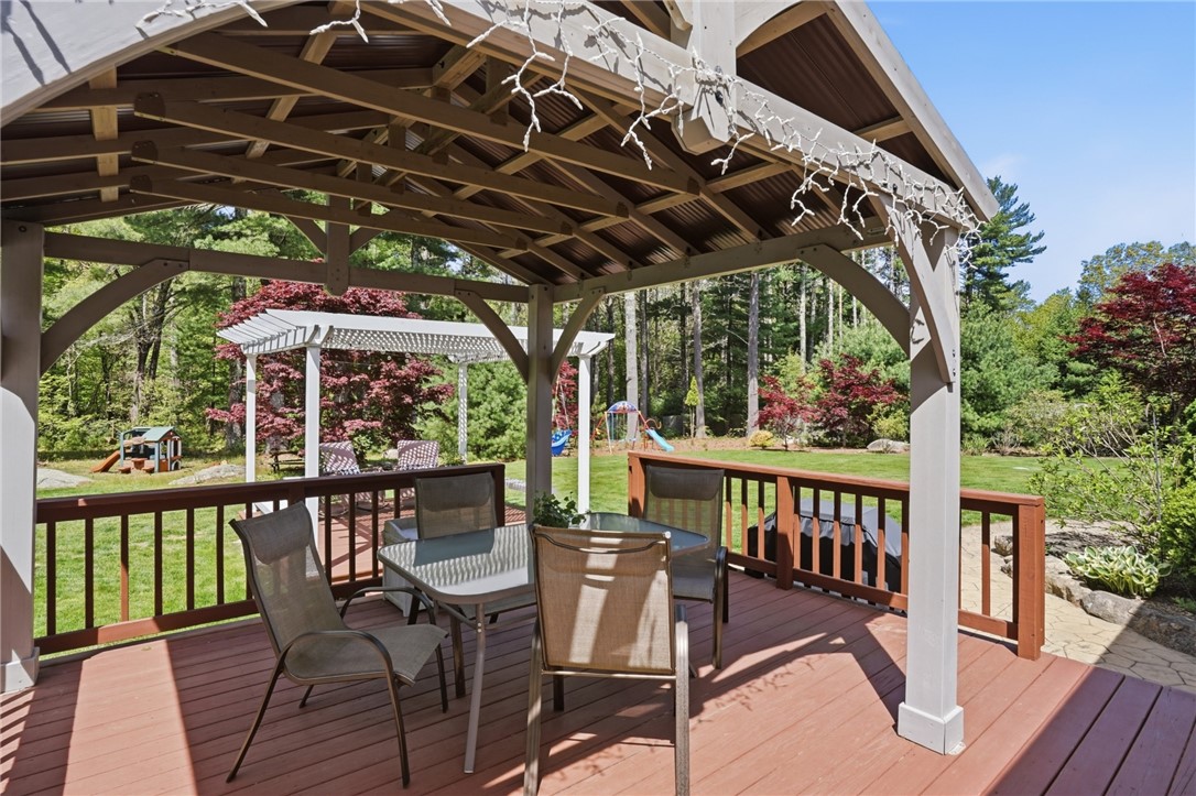 712 E Road Scituate, RI 02857 - Photo 13 of 50