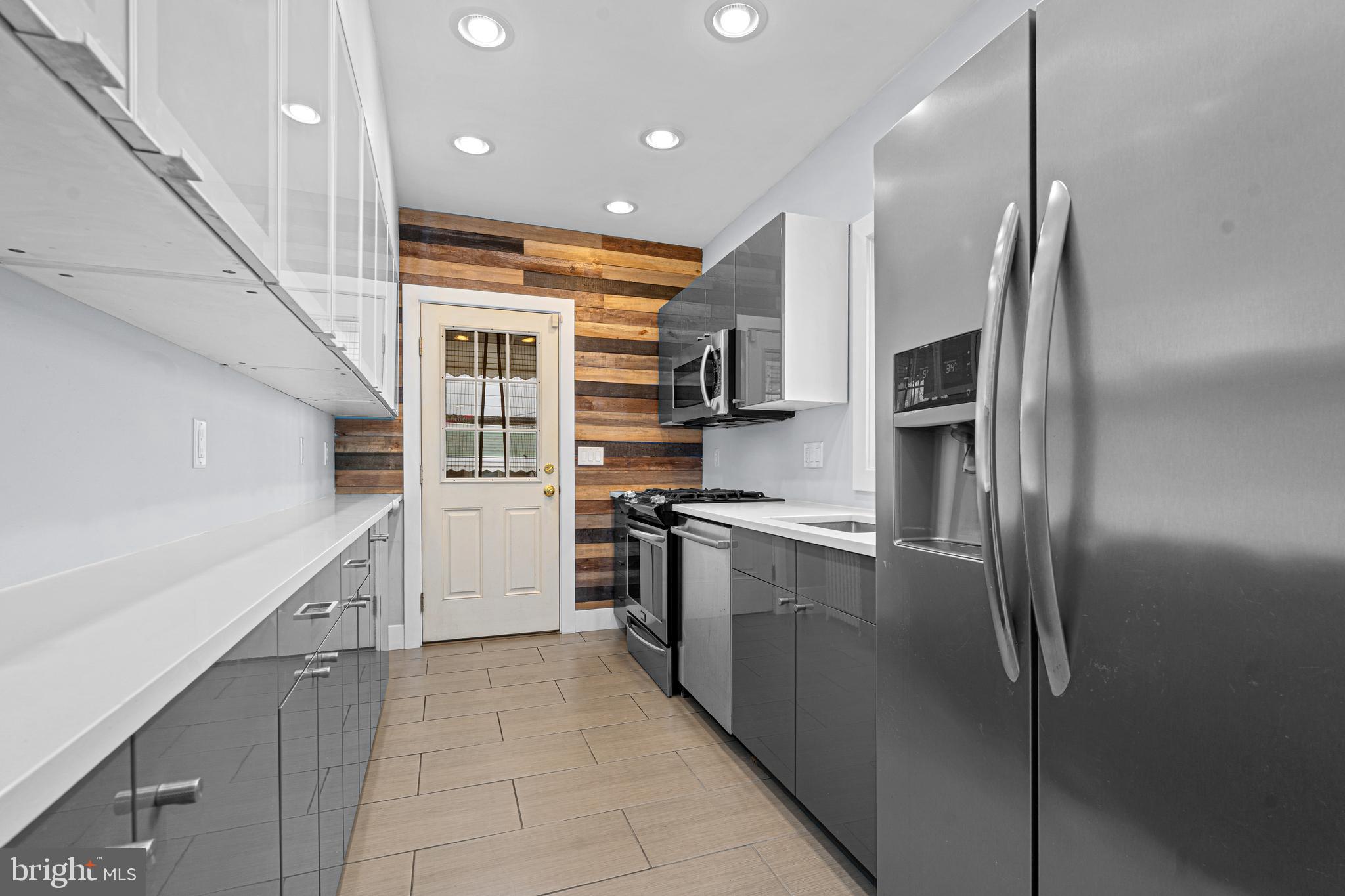 1004 South Belnord Avenue Baltimore, MD 21224 - Photo 8 of 29