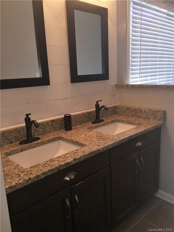 10812 Ridge Acres Road Charlotte, NC 28214 - Photo 13 of 24 Gallery Image 13